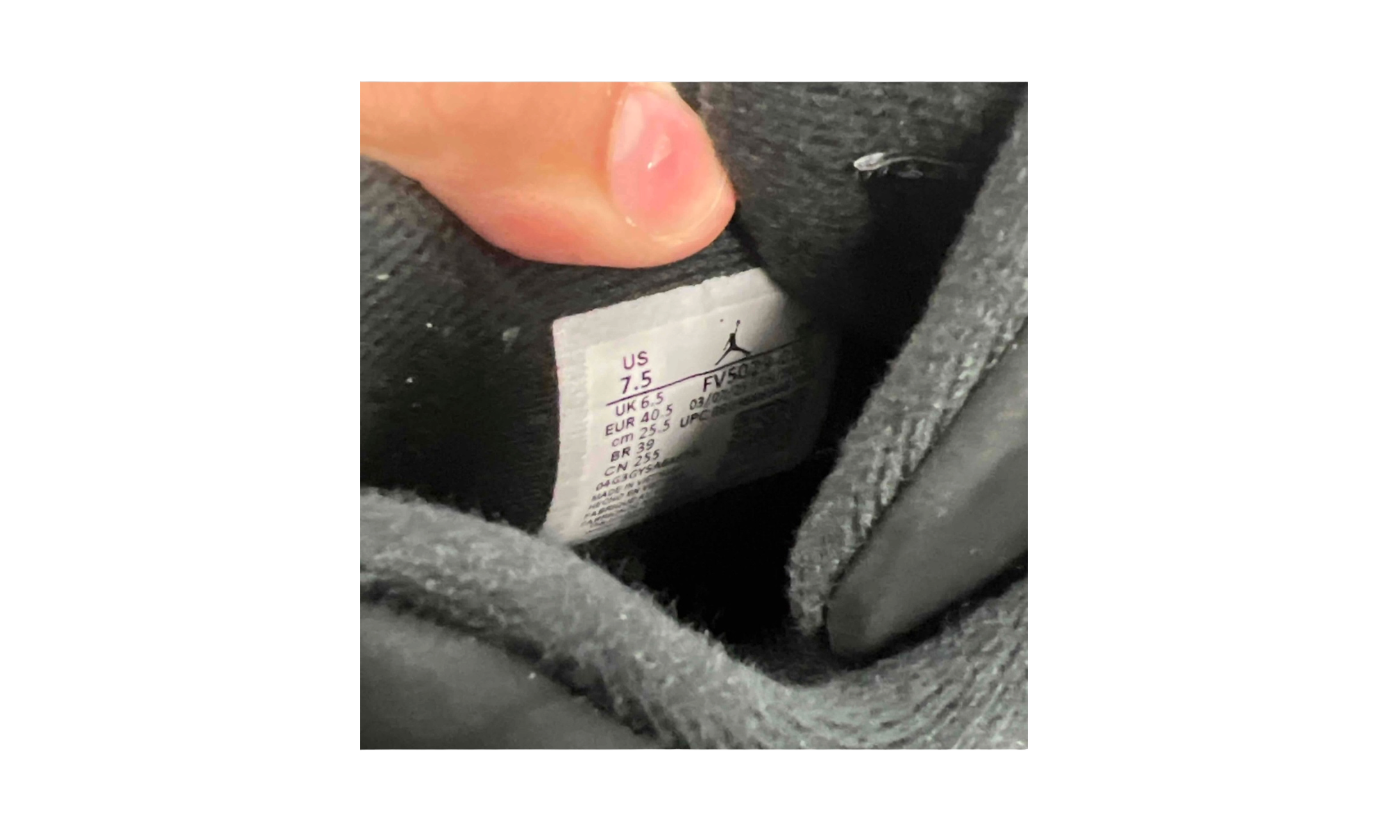Air Jordan 4 Retro Black Cat (2025) (PreOwned)
