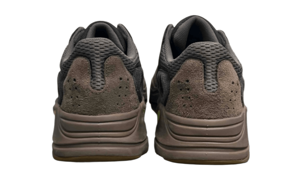 adidas Yeezy Boost 700 Mauve (PreOwned)