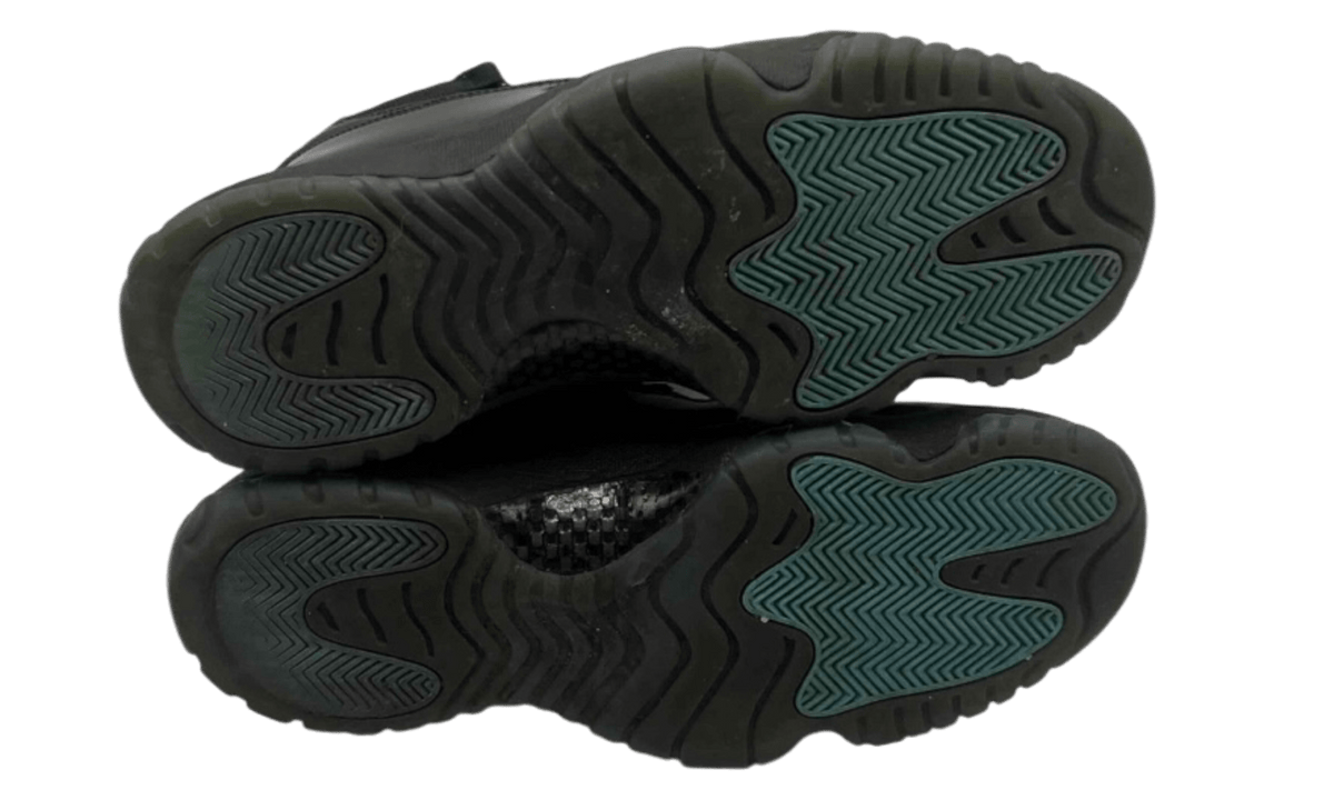 Jordan 11 Retro Gamma Blue (2025) (PreOwned) (No Box)