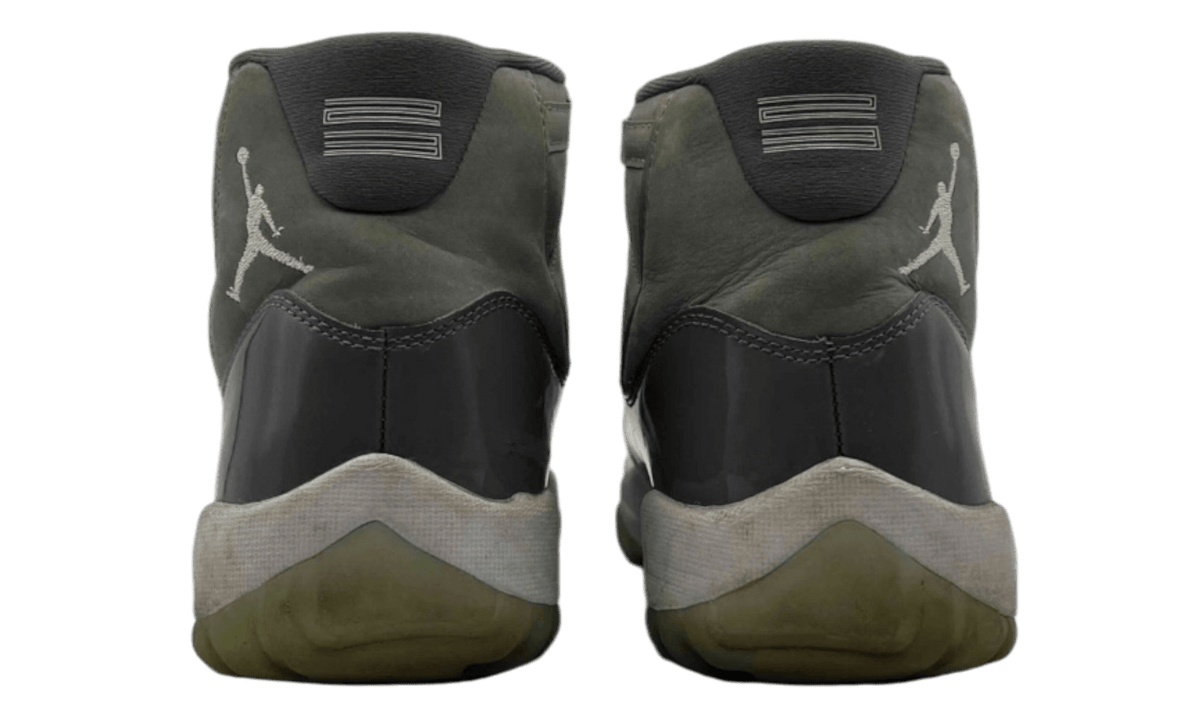 Air Jordan 11 Retro "Cool Grey" 2021 (PreOwned) (No Box)