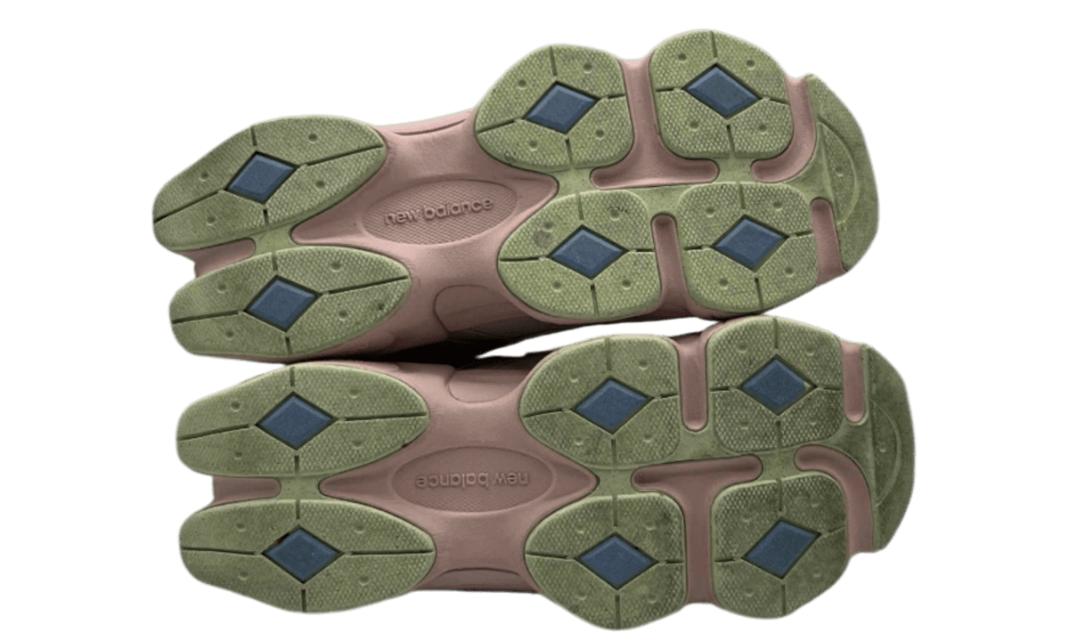 New Balance 9060 Big Kid 'Grey Matter Pink' (PreOwned) (No Box)