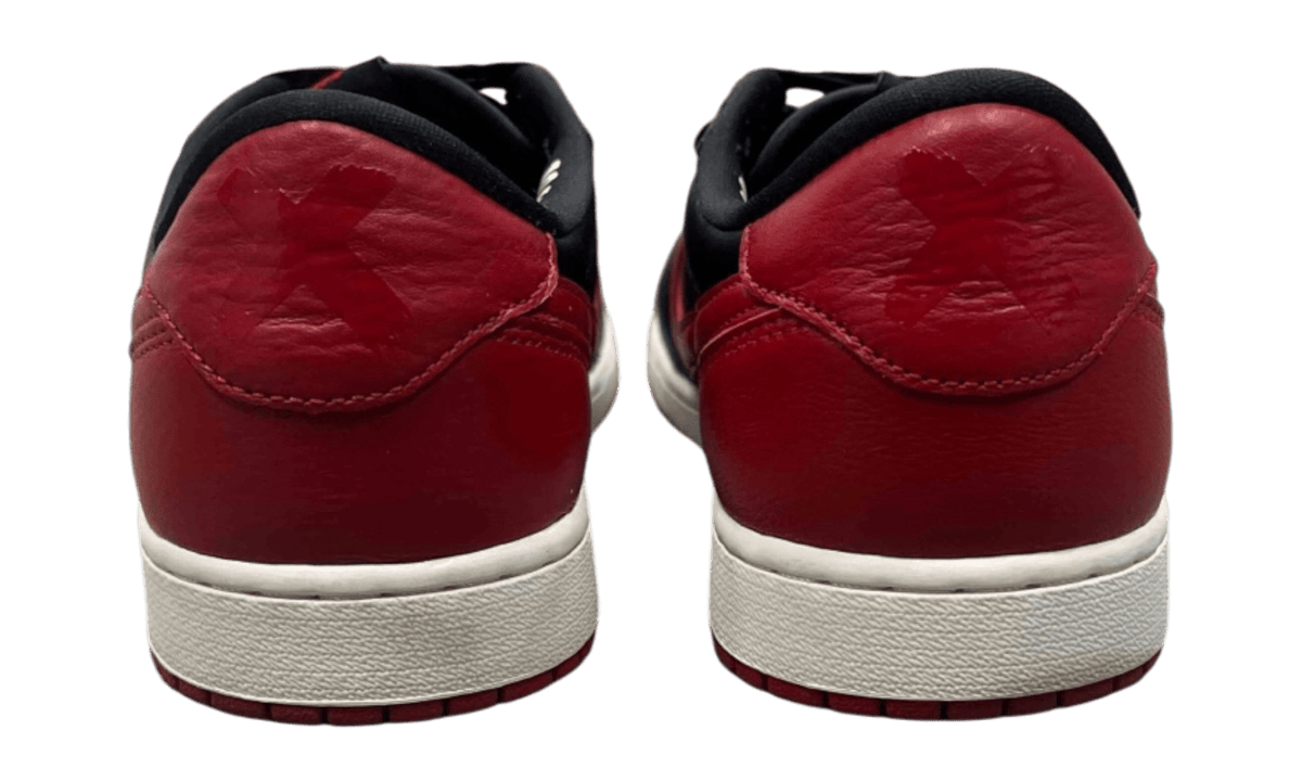 Jordan 1 Retro Low OG Banned (PreOwned)