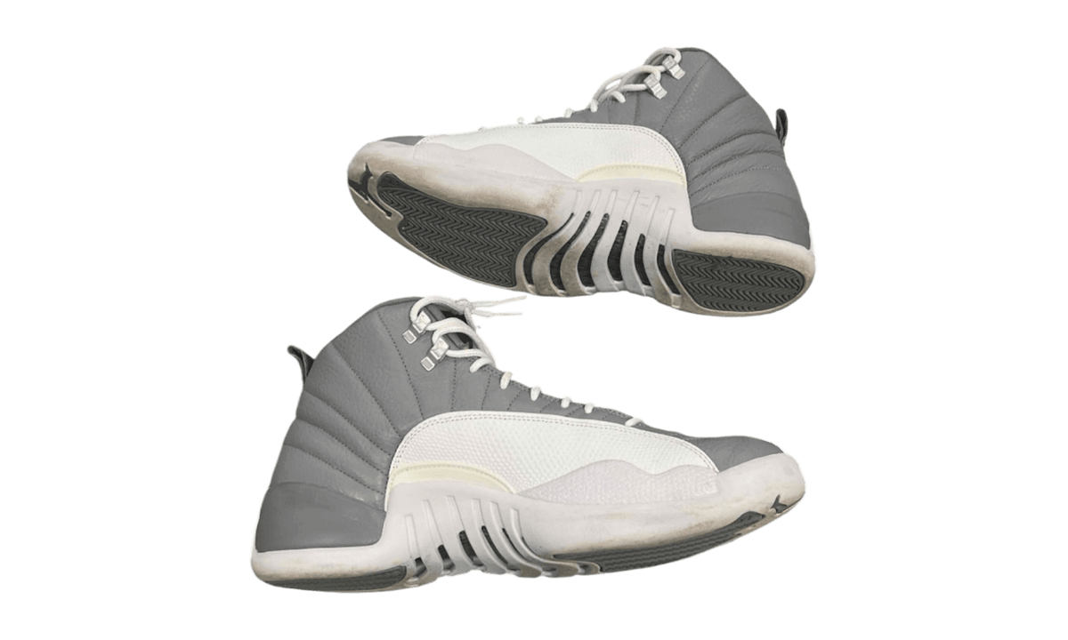 Air Jordan 12 Retro "Stealth" (PreOwned)