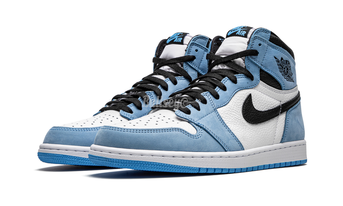 Air Jordan 1 Retro "University Blue"