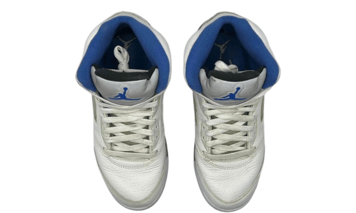 Jordan 5 Retro White Stealth (2021) (PreOwned)