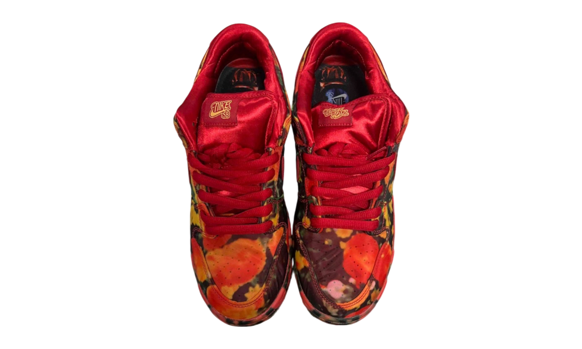 Nike SB Dunk Low The Wizard of Oz Poppy Field (PreOwned)