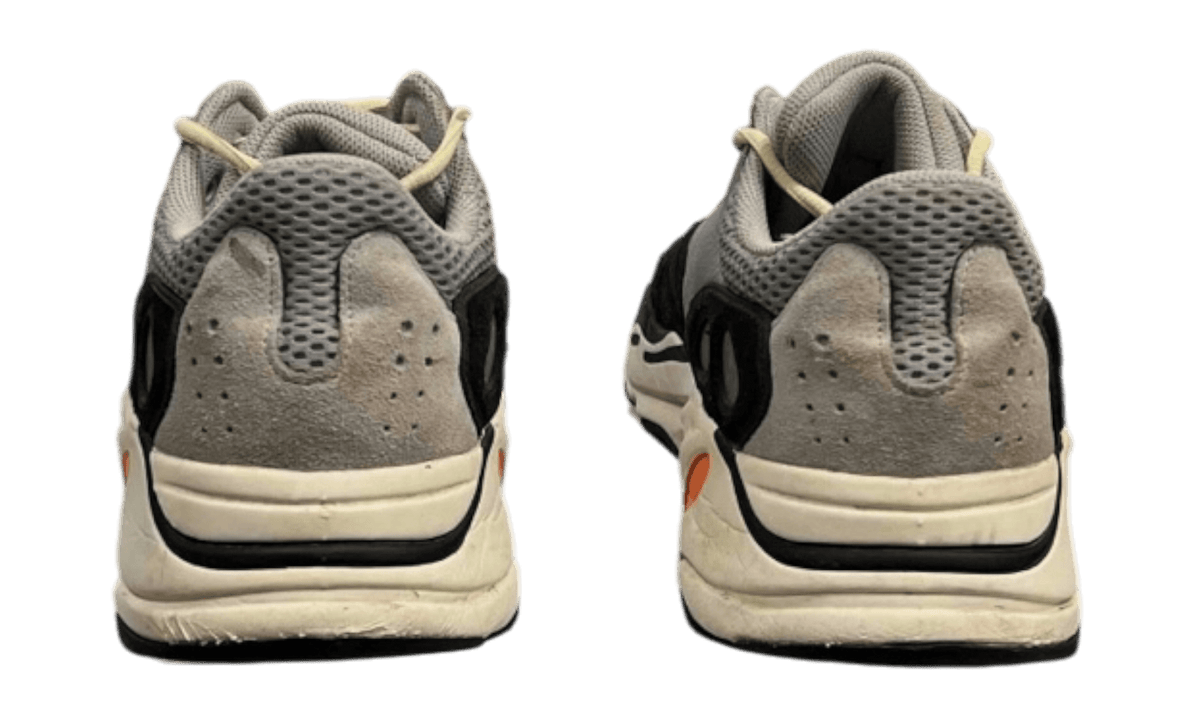 adidas Yeezy Boost 700 Wave Runner (PreOwned)