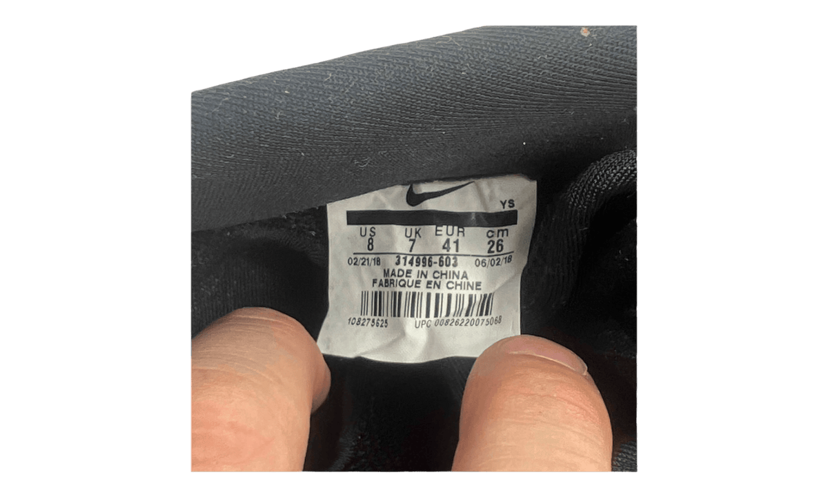 Nike Air Foamposite One Habanero Red (PreOwned)