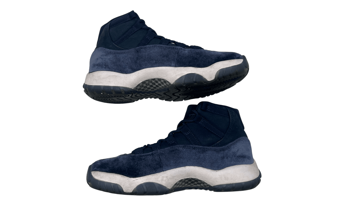 Jordan 11 Retro Midnight Navy (Women's) (PreOwned) (No Box)