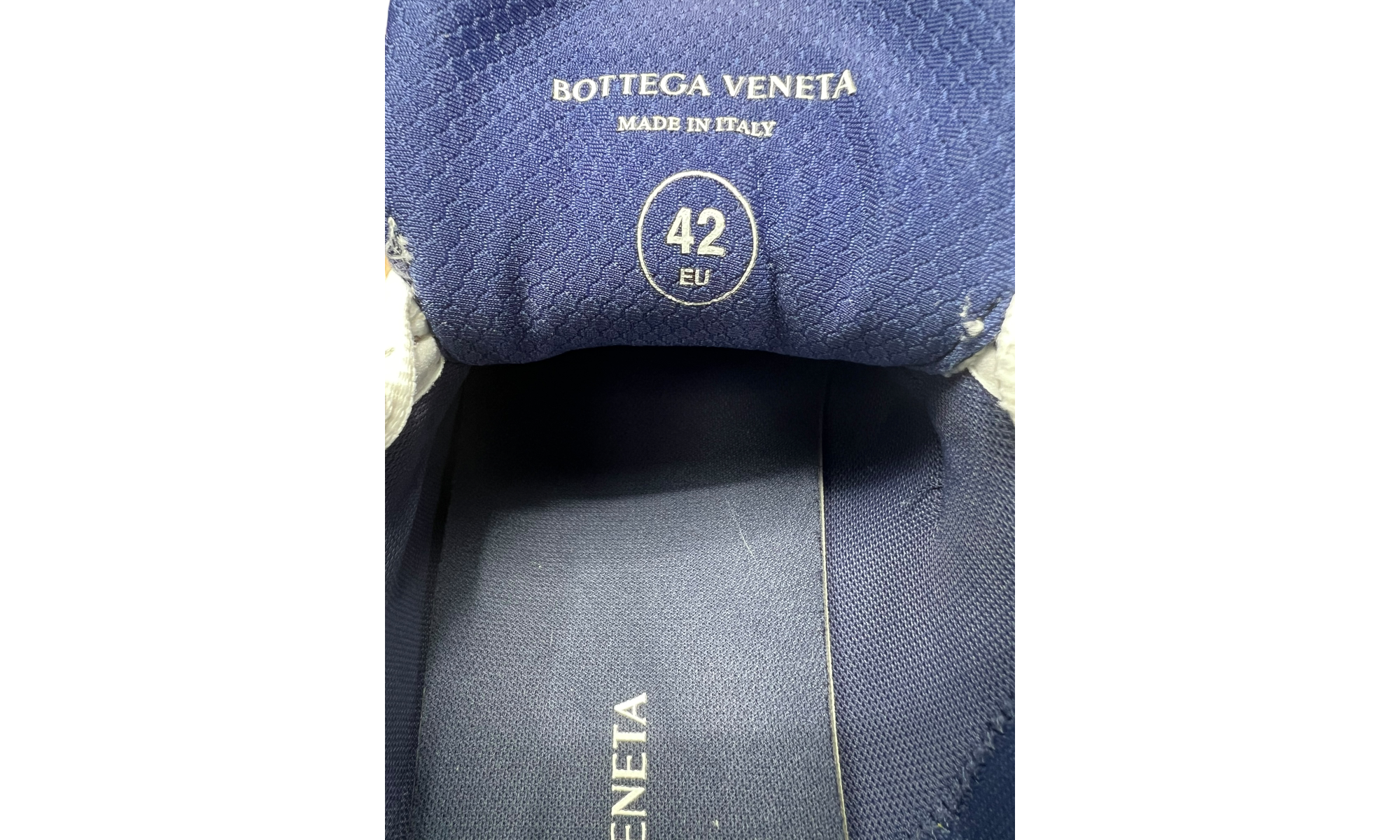 Bottega Veneta Orbit Abyss Silver (PreOwned)