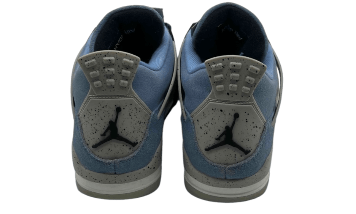Air Jordan 4 Retro "University Blue" (PreOwned)