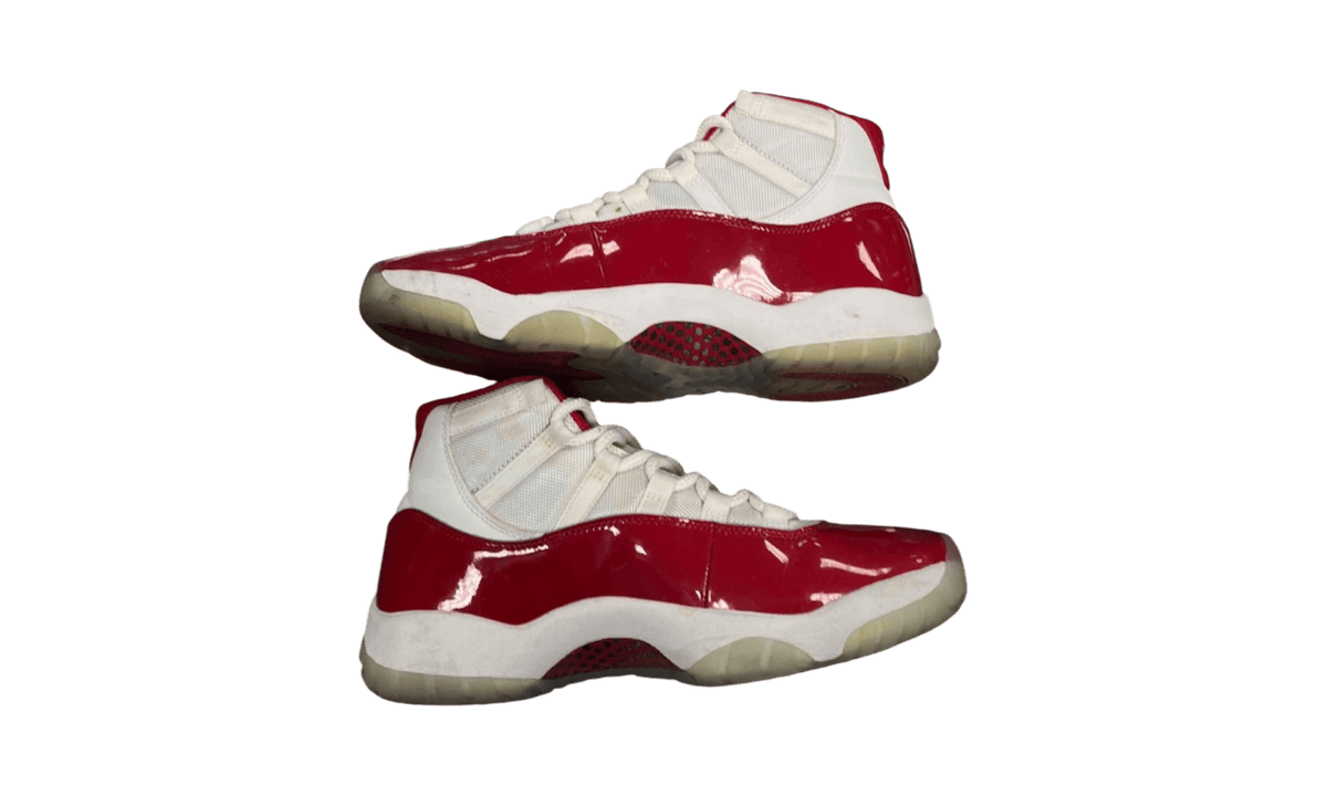 Jordan 11 Retro Cherry (2022) (PreOwned)
