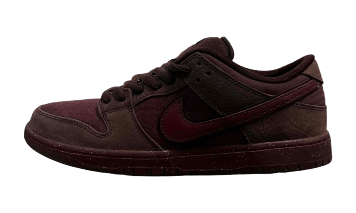 Nike SB Dunk Low City of Love Burgundy Crush (PreOwned)