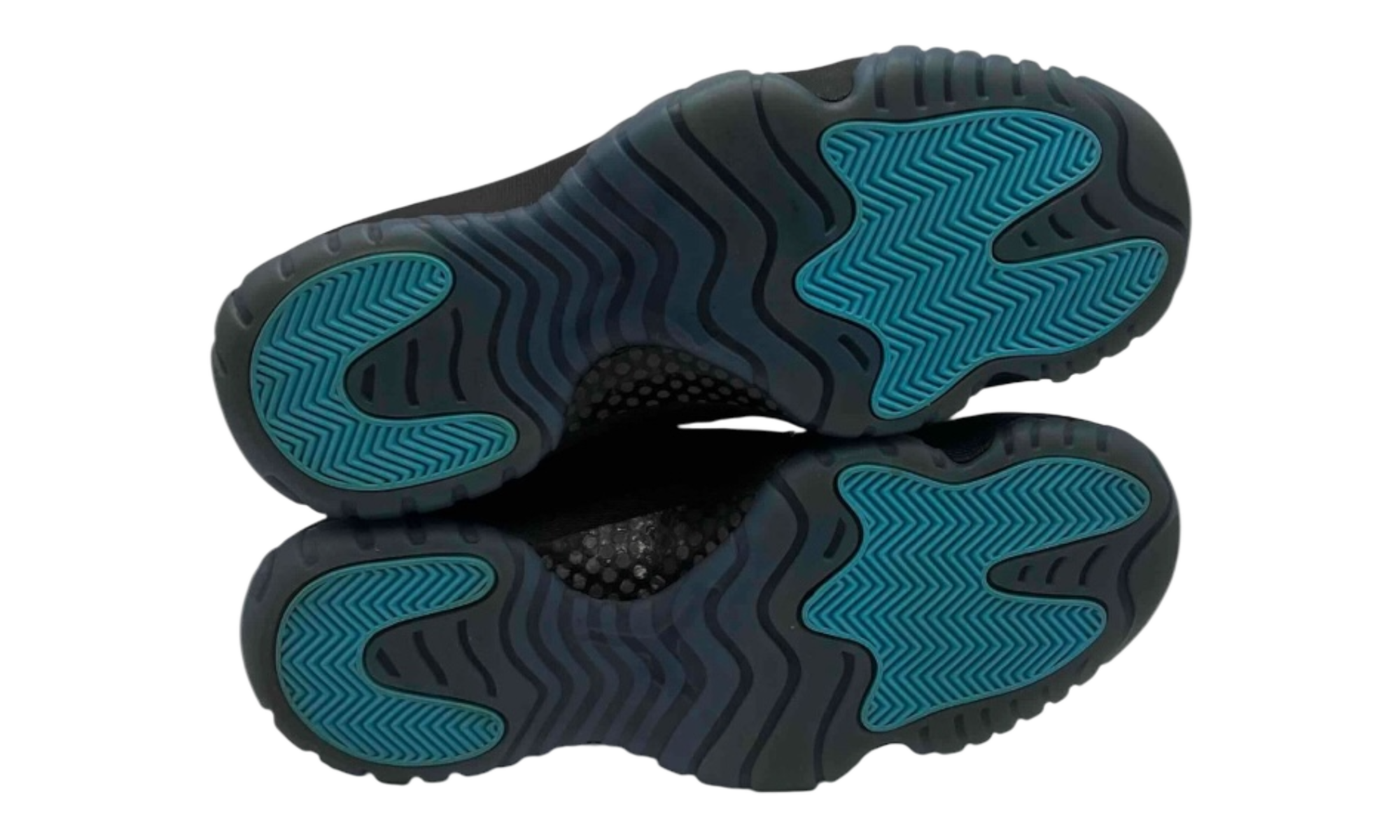 Jordan 11 Retro Gamma Blue (2025) (Preowned)