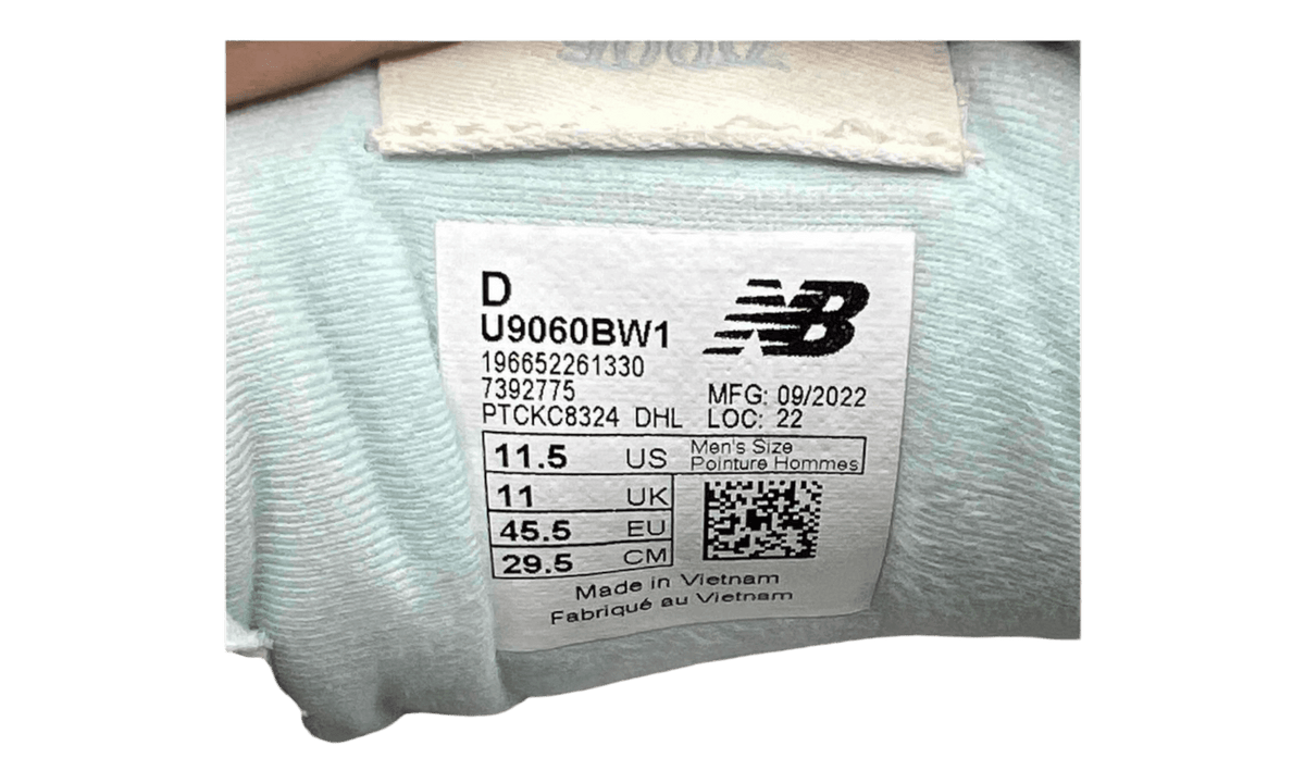 New Balance 9060 Bricks & Wood (PreOwned)