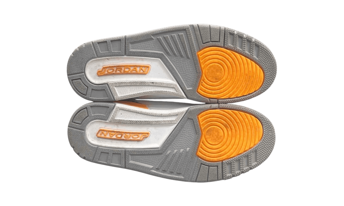 Air Jordan 3 Retro Laser Orange (Women's) (PreOwned) (No Box)