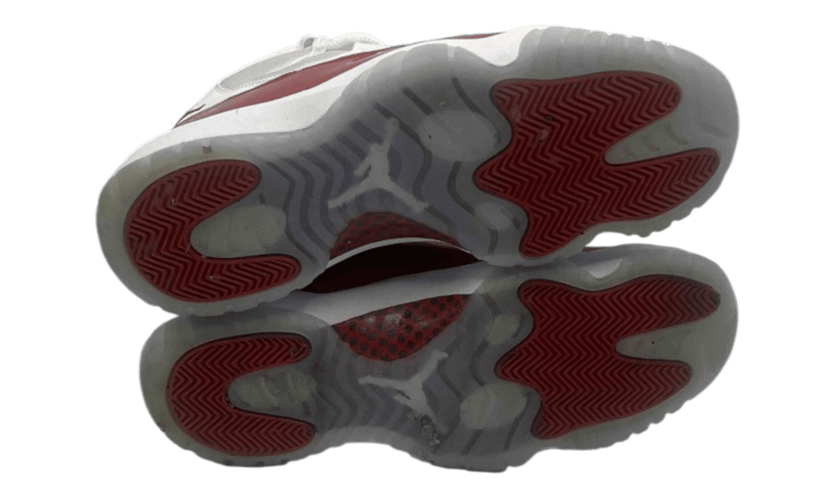 Air Jordan 11 Retro "Cherry" (PreOwned)