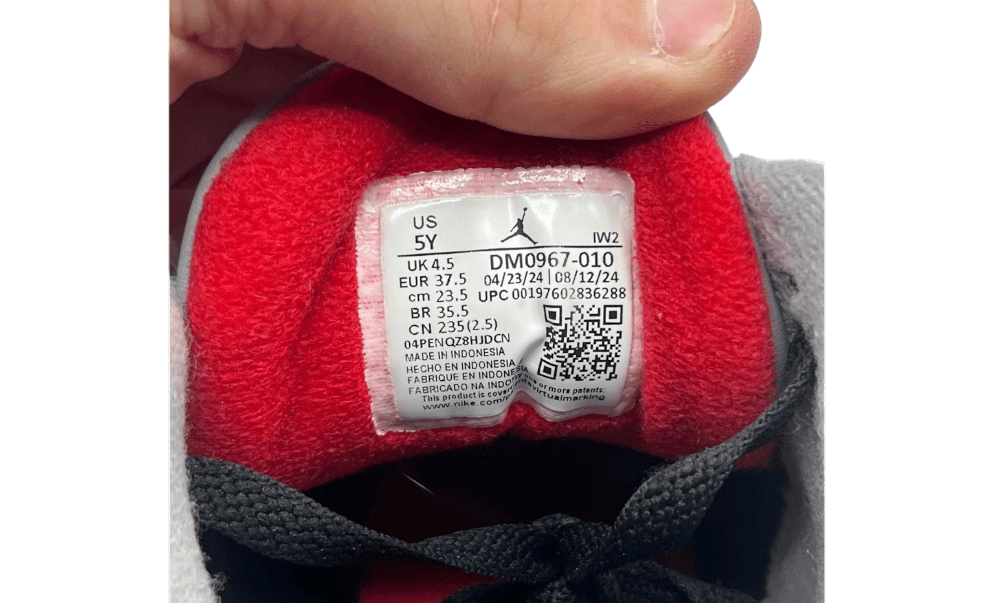 Air Jordan 3 Retro "Black Cement" GS (2024)(PreOwned) (No Box) 