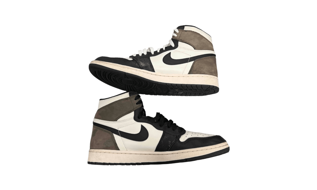 Air Jordan 1 Retro "Mocha" (PreOwned)