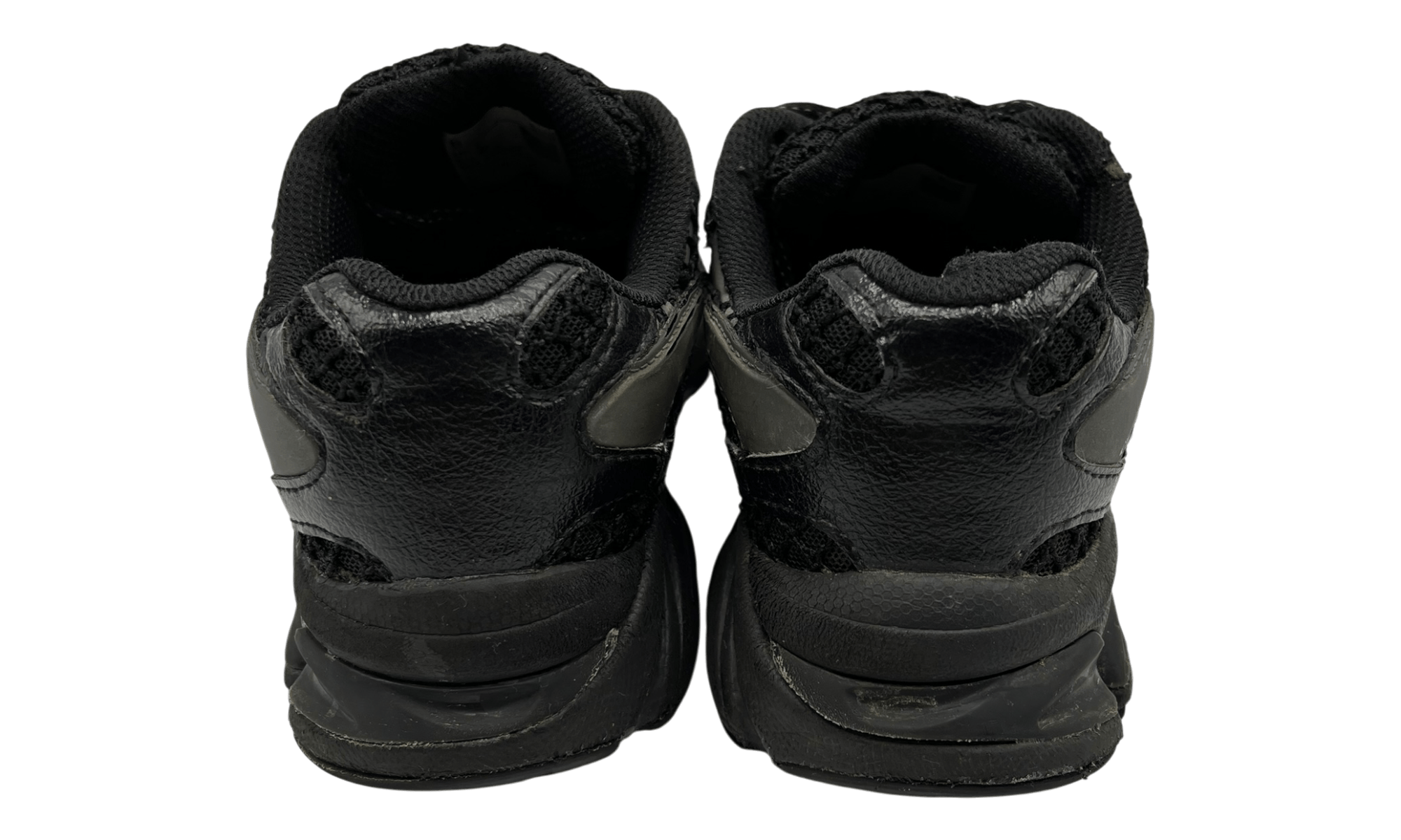 Bravest Studios Kross Kountry Runner "Triple Black" (PreOwned)