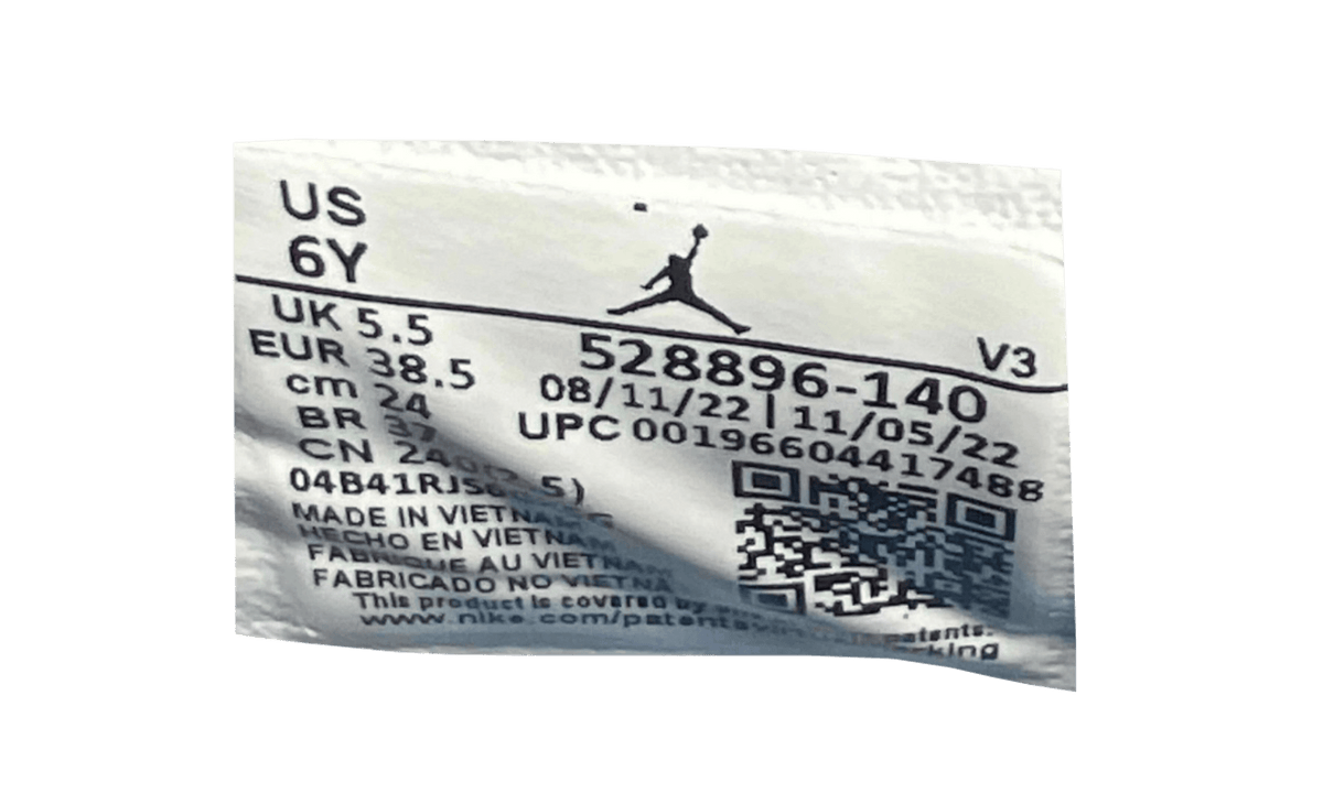 Air Jordan 11 Retro Low "Cement Grey" GS (PreOwned) (No Box)
