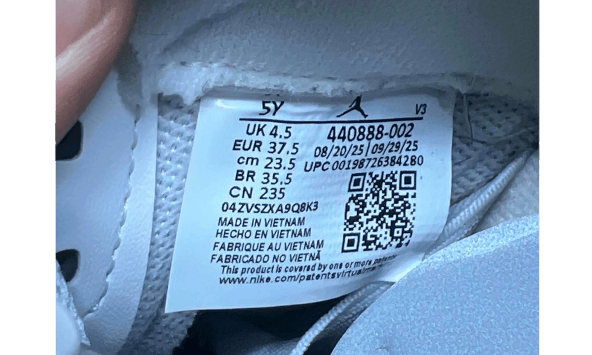 Jordan 5 Retro Wolf Grey (2026) (GS) (PreOwned) (No Box) 