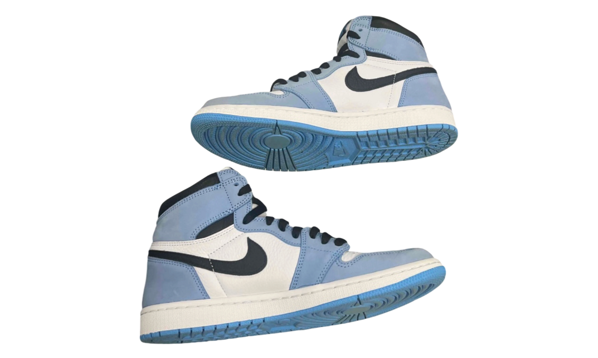 Air Jordan 1 Retro "University Blue" (PreOwned) (No Box)
