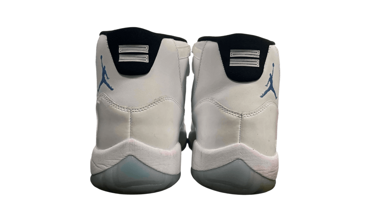 Air Jordan 11 Retro "Legend Blue" (2024) (PreOwned)