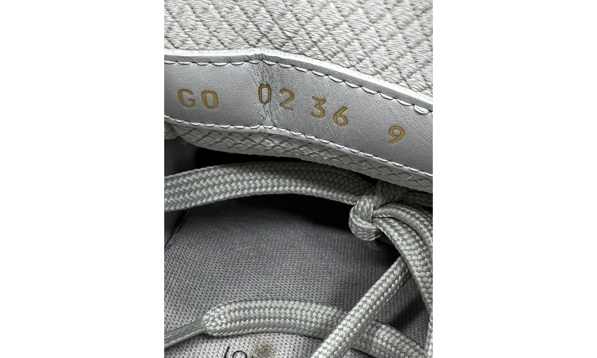 Louis Vuitton Grey Gum Tatic Runner (PreOwned)