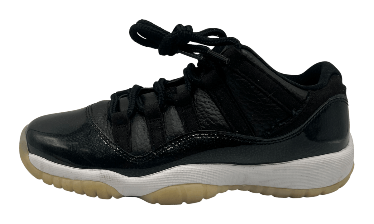 Jordan 11 Retro Low 72-10 (PreOwned) (No Box)