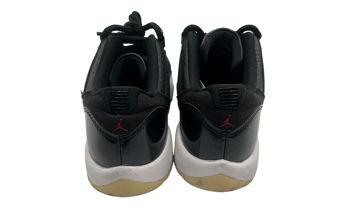 Jordan 11 Retro Low 72-10 (PreOwned) (No Box)