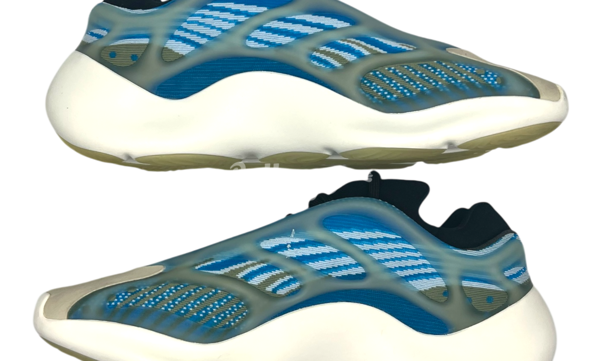 adidas Yeezy 700 V3 Azael (PreOwned)