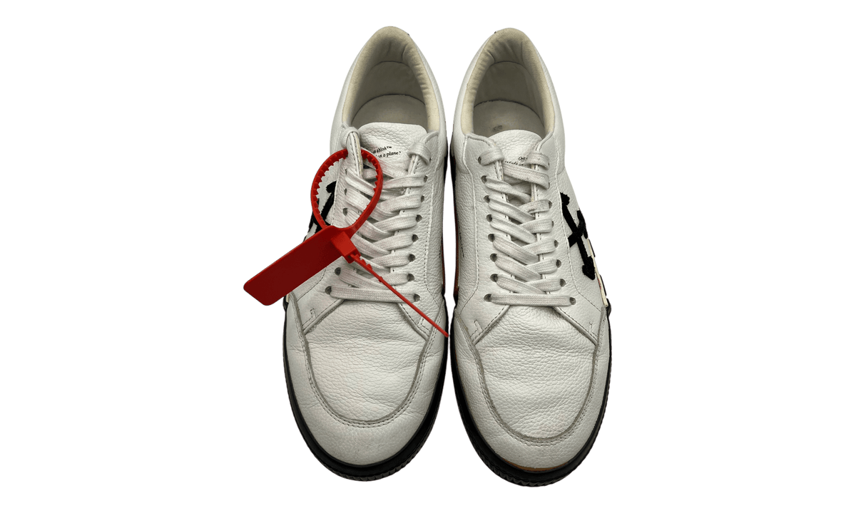 OFF-WHITE Vulc Low White Leather FW19 (PreOwned)