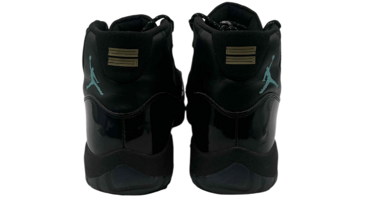 Jordan 11 Retro Gamma Blue (2025) (PreOwned) (No Box)