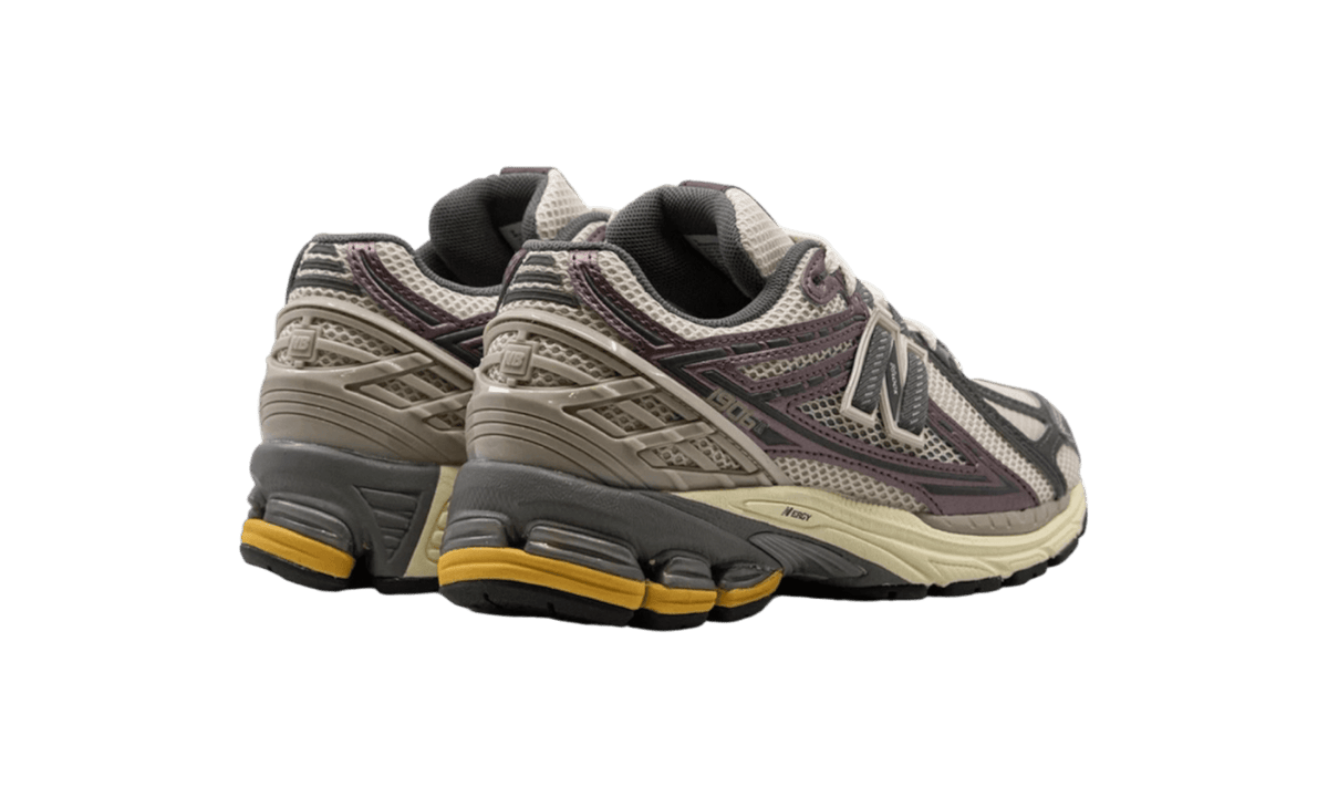 New Balance 1906R Licorice