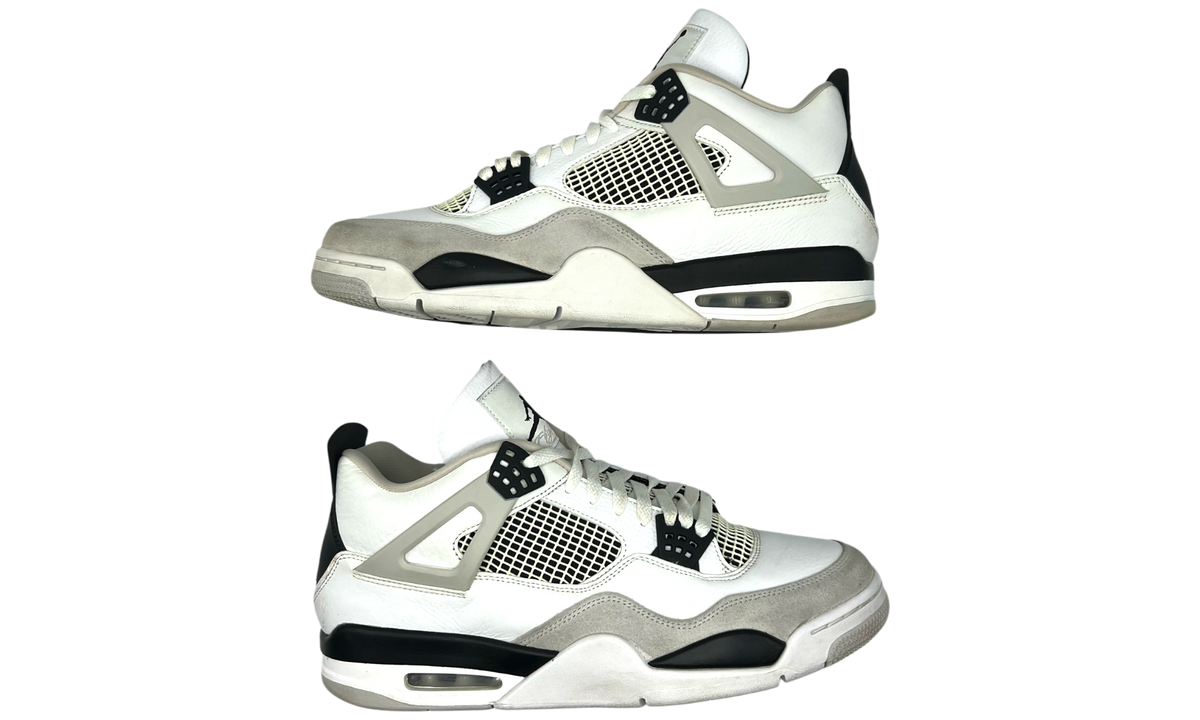 Air Jordan 4 Retro "Military Black" (PreOwned)