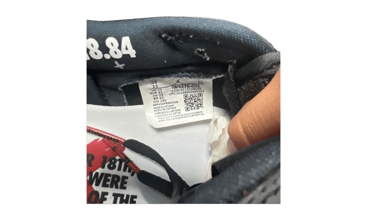 Jordan 1 Retro Low OG Banned (PreOwned)