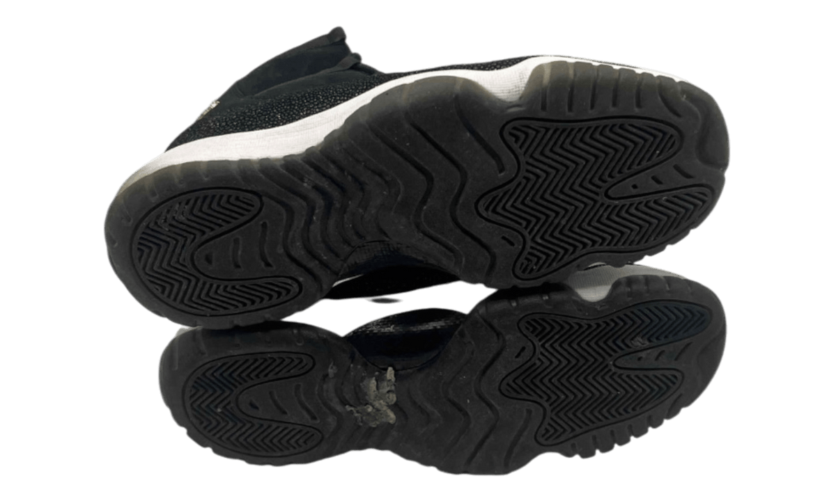Jordan 11 Retro Heiress Black Stingray (GS)(PreOwned)