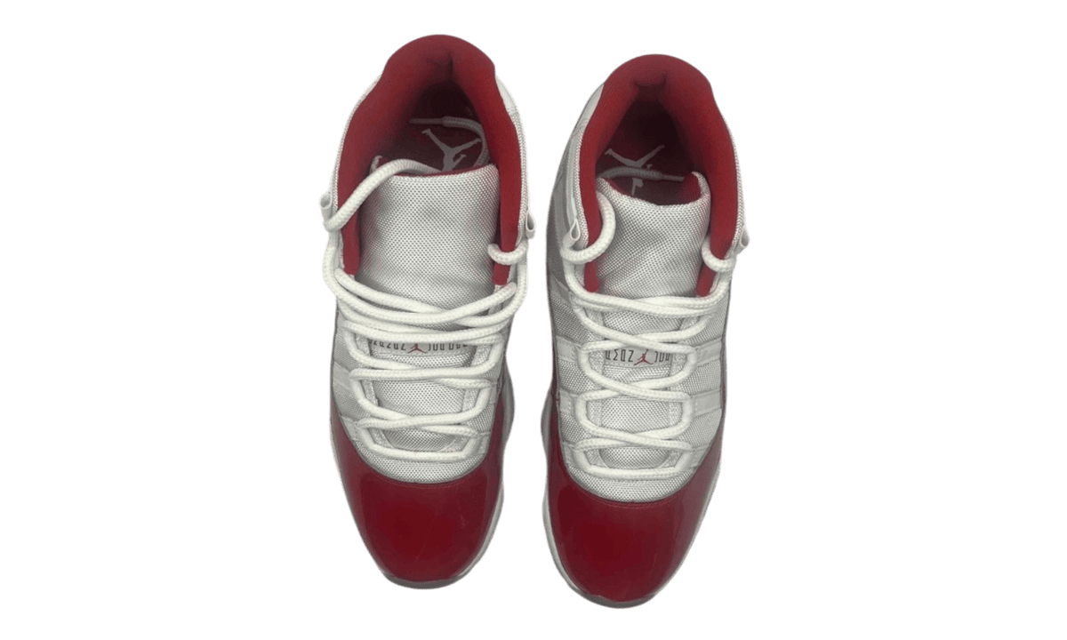 Air Jordan 11 Retro "Cherry" (PreOwned)