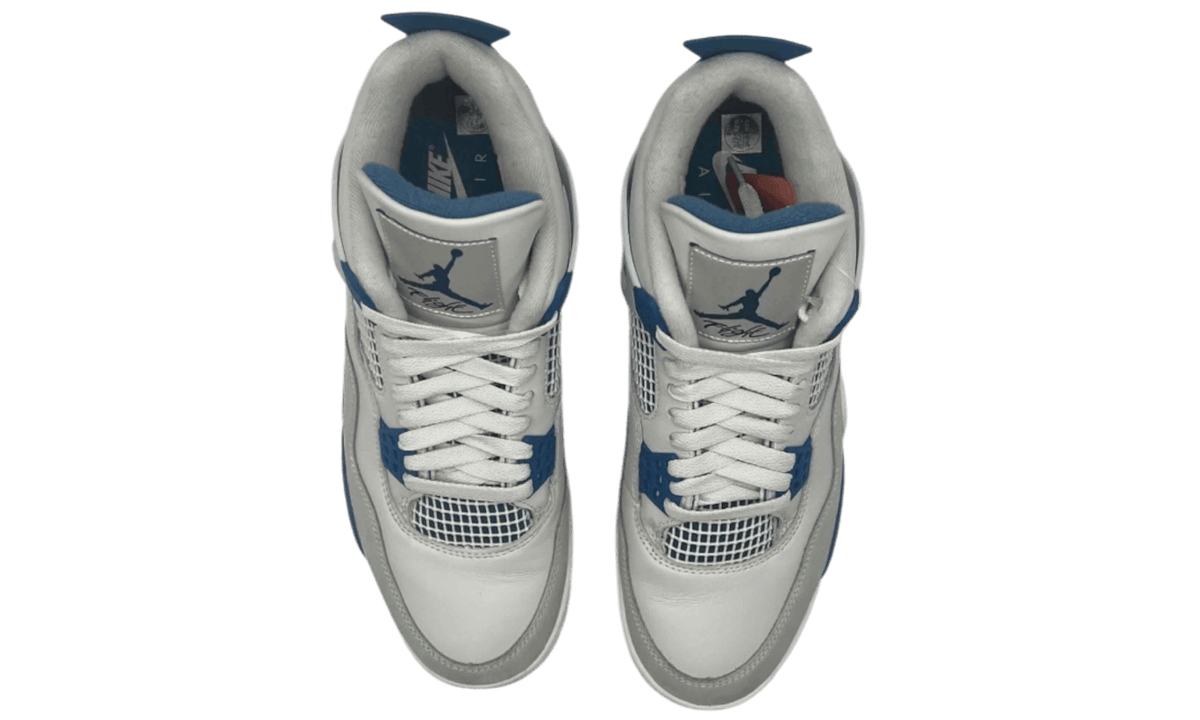 Air Jordan 4 Retro "Military Blue" (2024) (PreOwned)