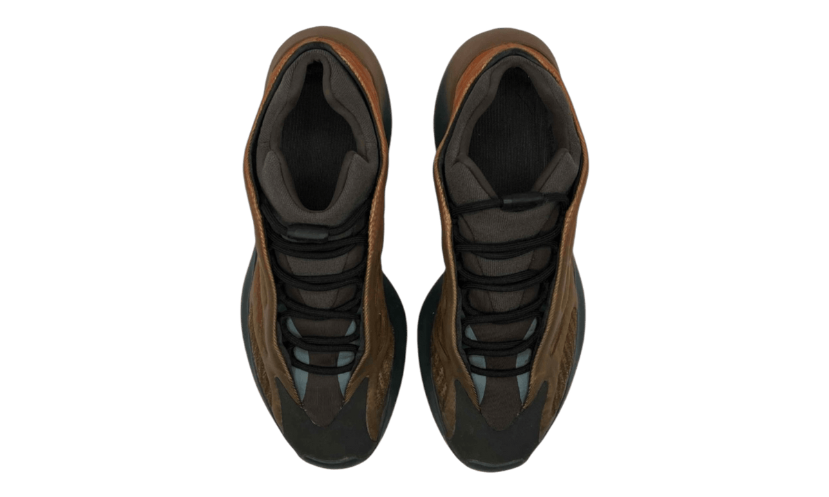 Adidas Yeezy 700 V3 Copper Fade (PreOwned)
