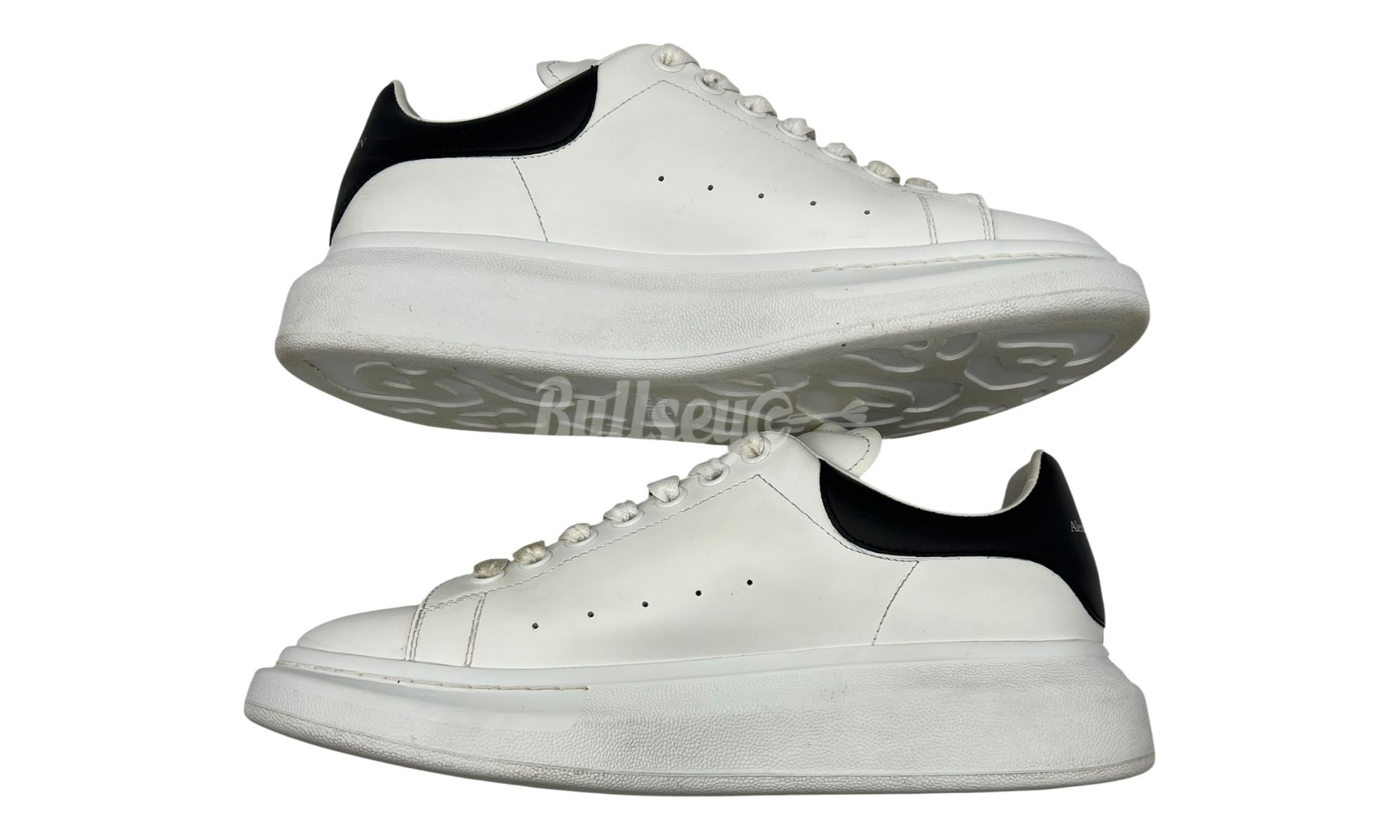 Alexander Mcqueen Oversized Sneaker Heart Logo White/Black (PreOwned)
