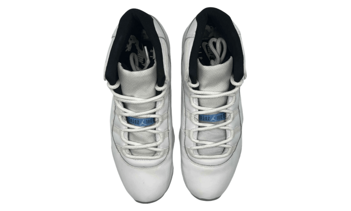 Air Jordan 11 Retro "Legend Blue" (2024) (PreOwned)