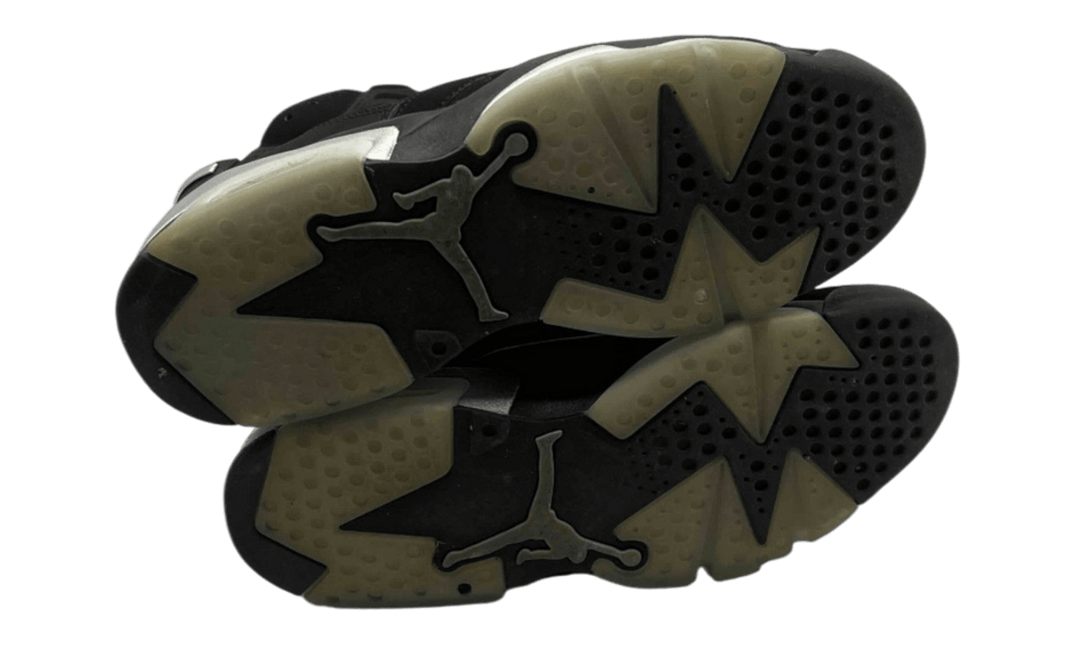 Jordan 6 Retro Chrome (PreOwned)
