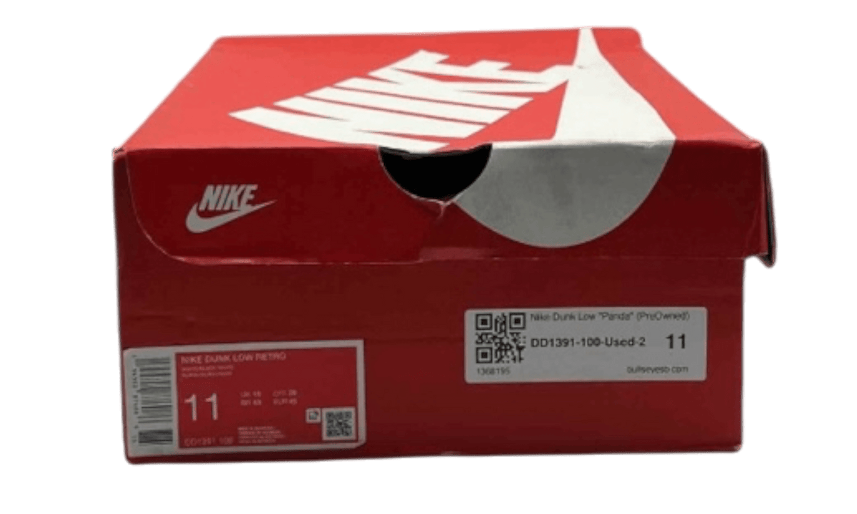 Nike Dunk Low "Panda" (PreOwned)