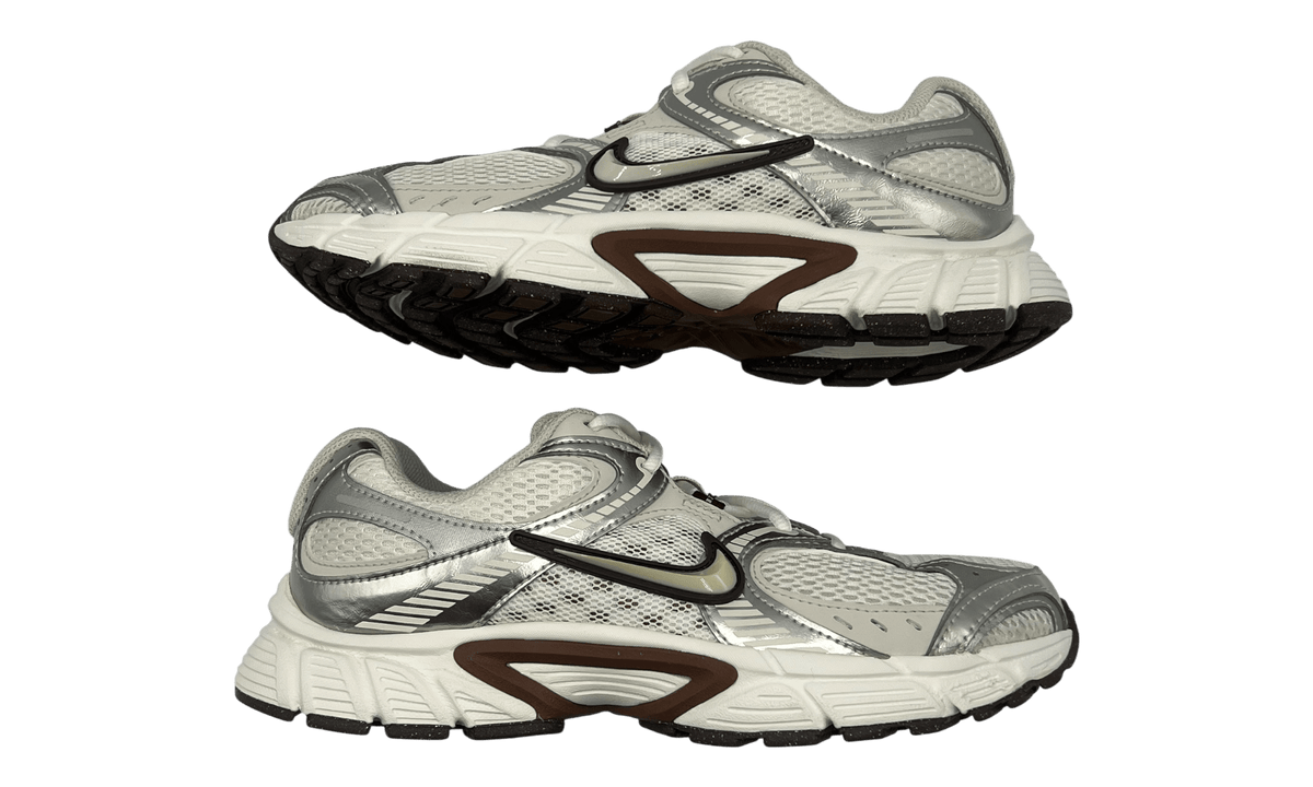 Nike V5 RNR Sail Fauna Brown Phantom Light Orewood Brown (Women's) (PreOwned) (No Box)