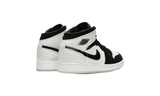 Air Jordan 1 Mid "Diamond Shorts" GS - Urlfreeze Sneakers Sale Online