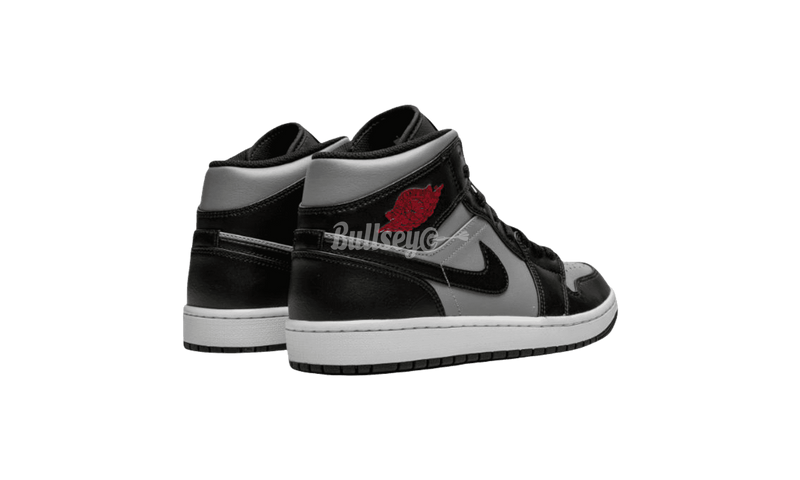 für Ein Air Jordan 12 wird der 25 Years in China-Kollektion hinzugefügt "Red Shadow" - Urlfreeze Sneakers Sale Online