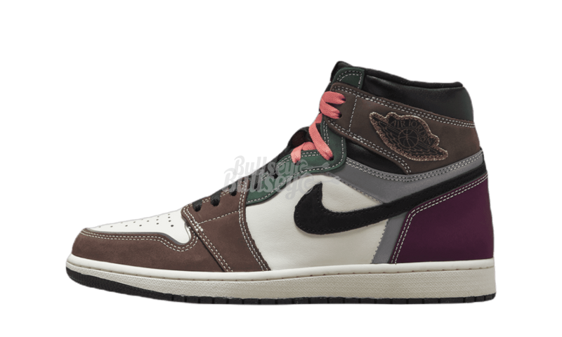 Air Jordan 1 Retro "Hand Crafted"-the jordan remastered diamond shorts mix suede satin and metallic details for a premium look