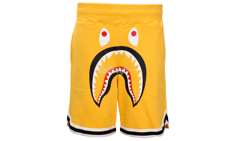 BAPE Yellow Basketball Sweat Shorts-Adidas Badminton Club 3 Stripes Kurzärmeliges T-shirt